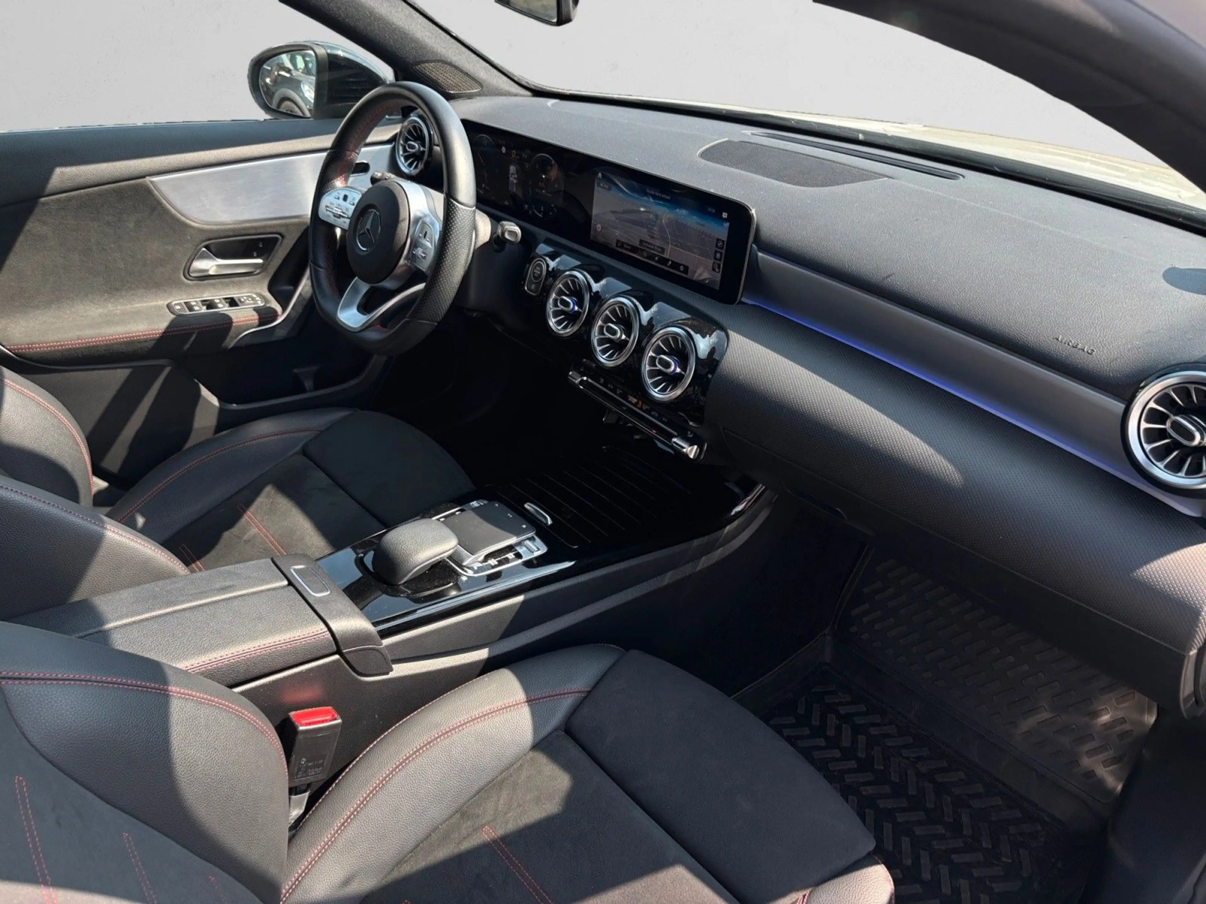 Mercedes-Benz A 250 AMG NIGHT-PAKET|PANO|AMBIENTE|NAVI 18"Z — photo 13