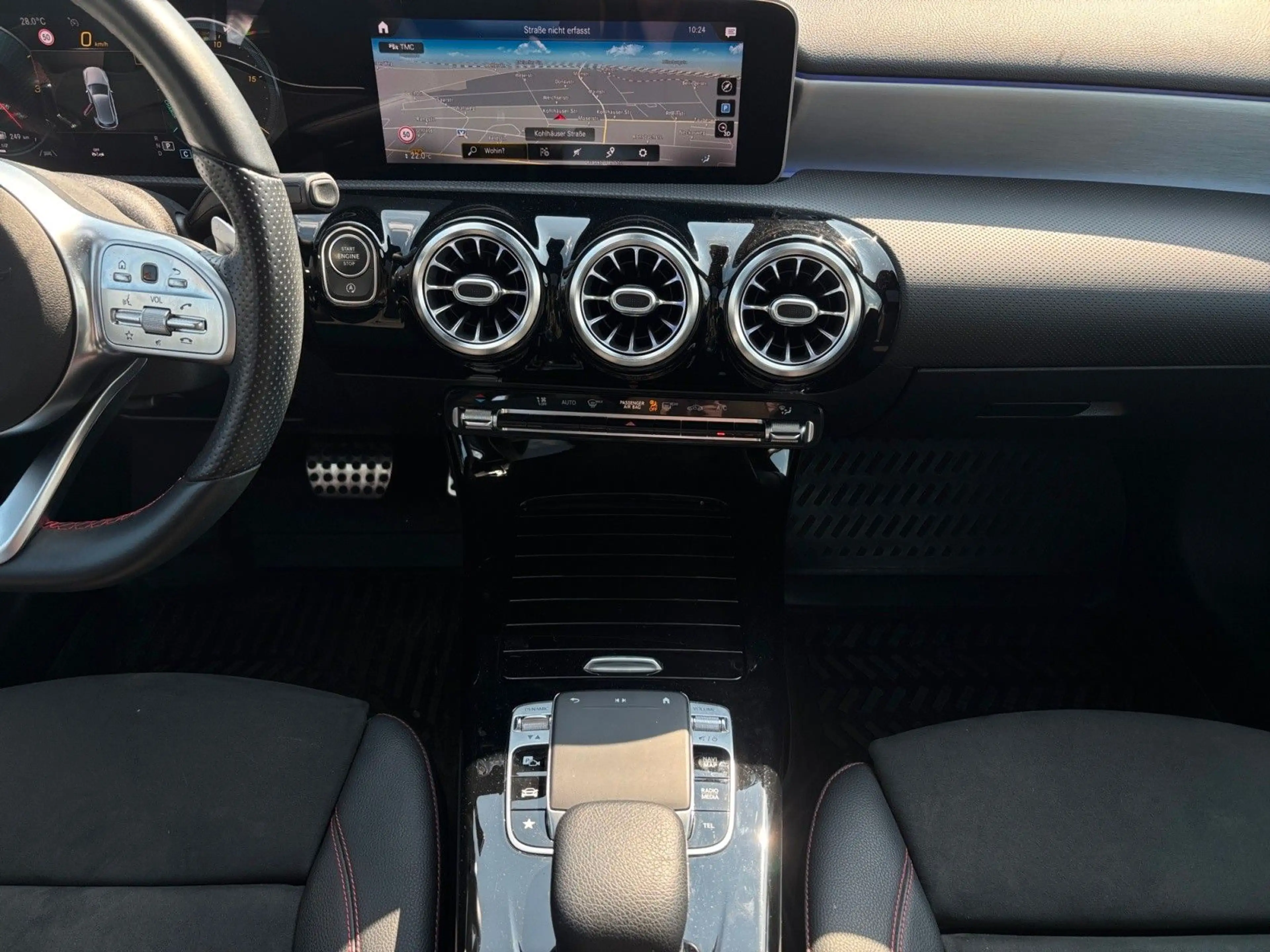 Mercedes-Benz A 250 AMG NIGHT-PAKET|PANO|AMBIENTE|NAVI 18"Z — photo 12