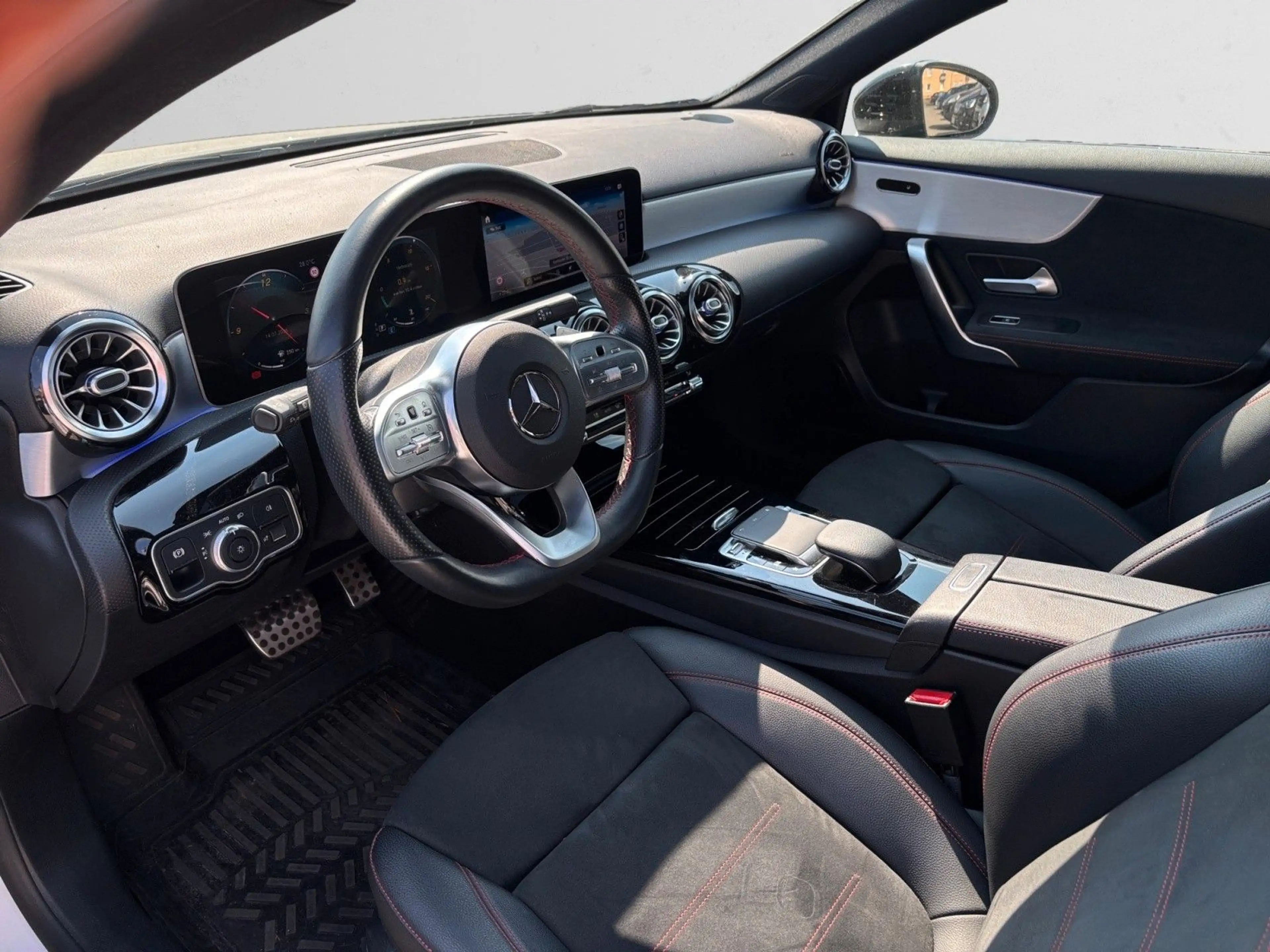 Mercedes-Benz A 250 AMG NIGHT-PAKET|PANO|AMBIENTE|NAVI 18"Z — photo 9