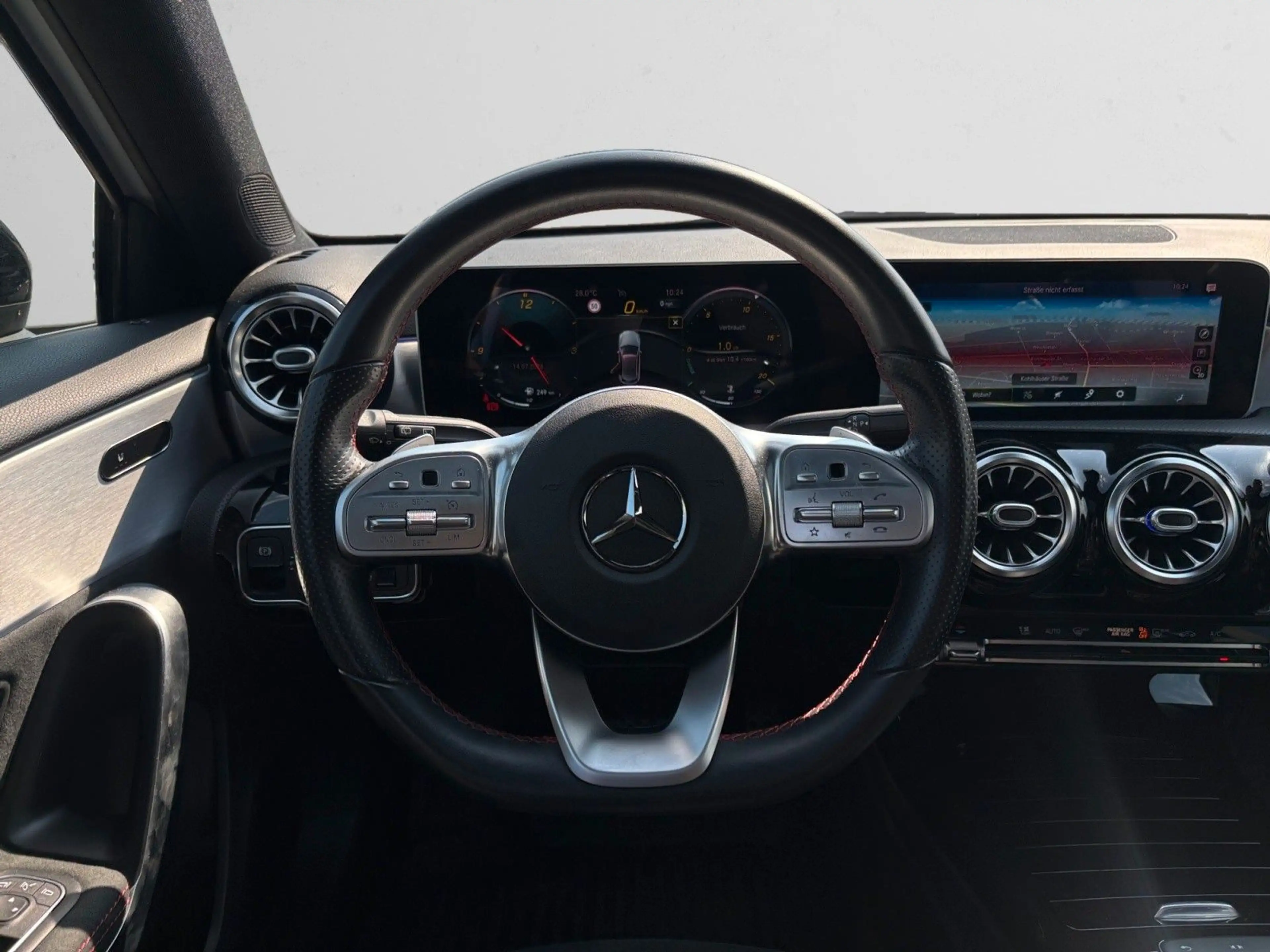 Mercedes-Benz A 250 AMG NIGHT-PAKET|PANO|AMBIENTE|NAVI 18"Z — photo 11