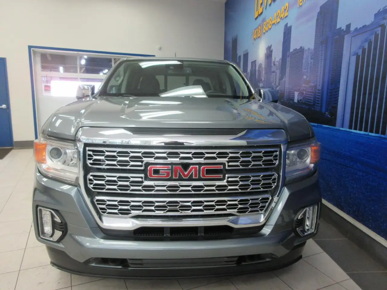 GMC Canyon снимка GMC Canyon