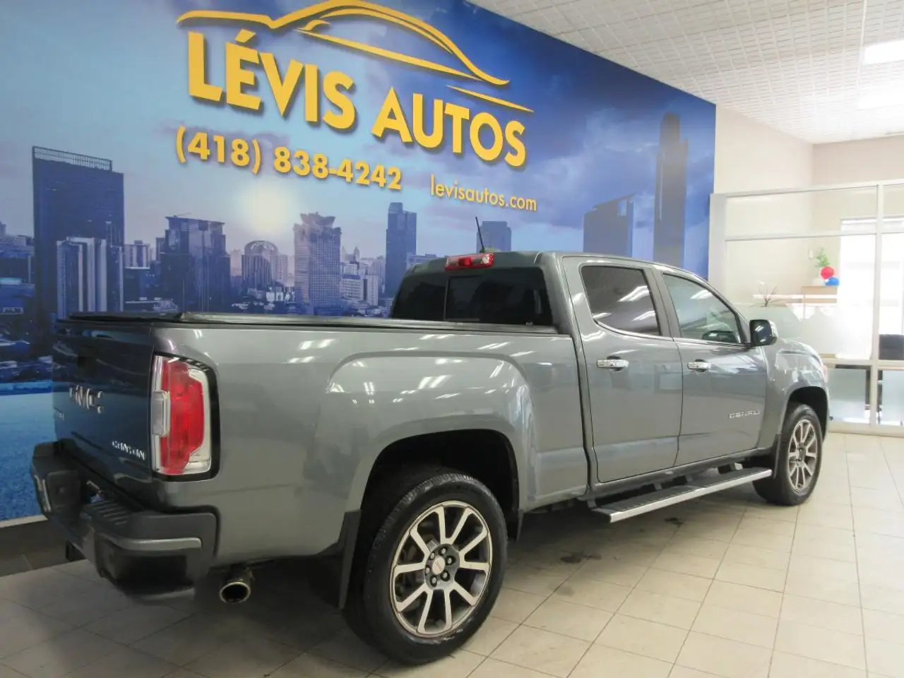 GMC Canyon снимка GMC Canyon