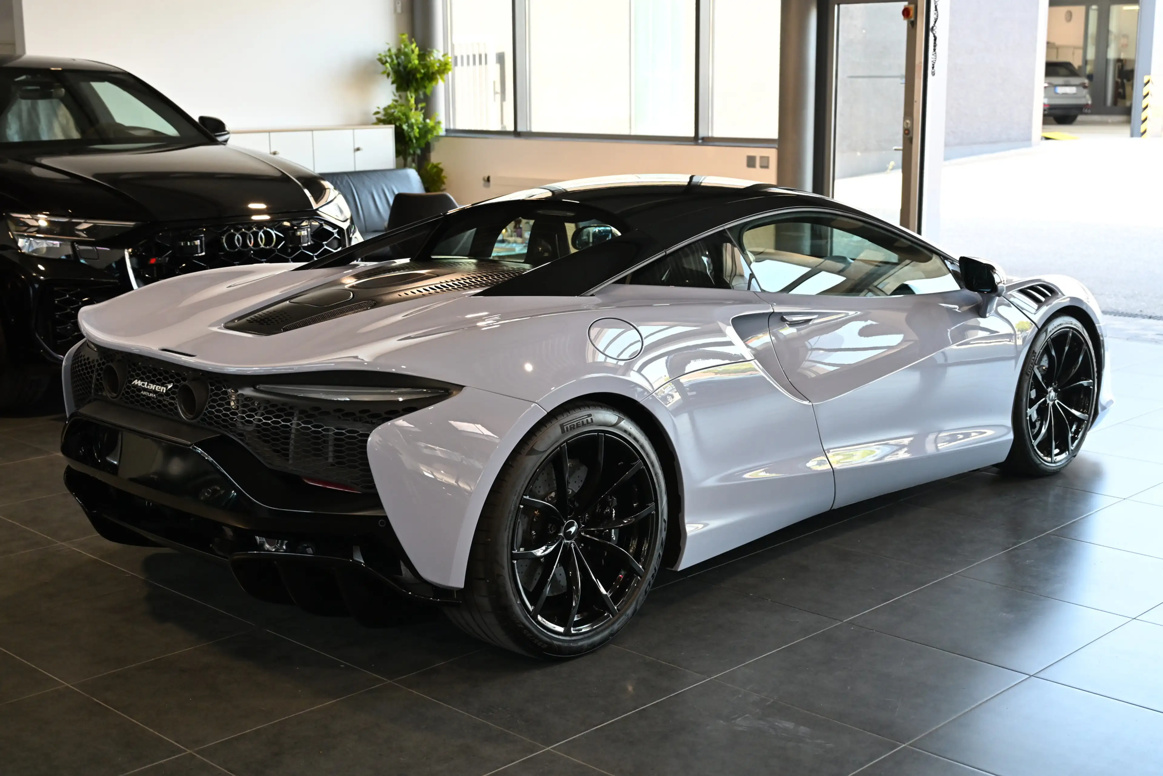 McLaren Artura MSO Ceramic Grey Tech Lux Technology Pack — photo 14