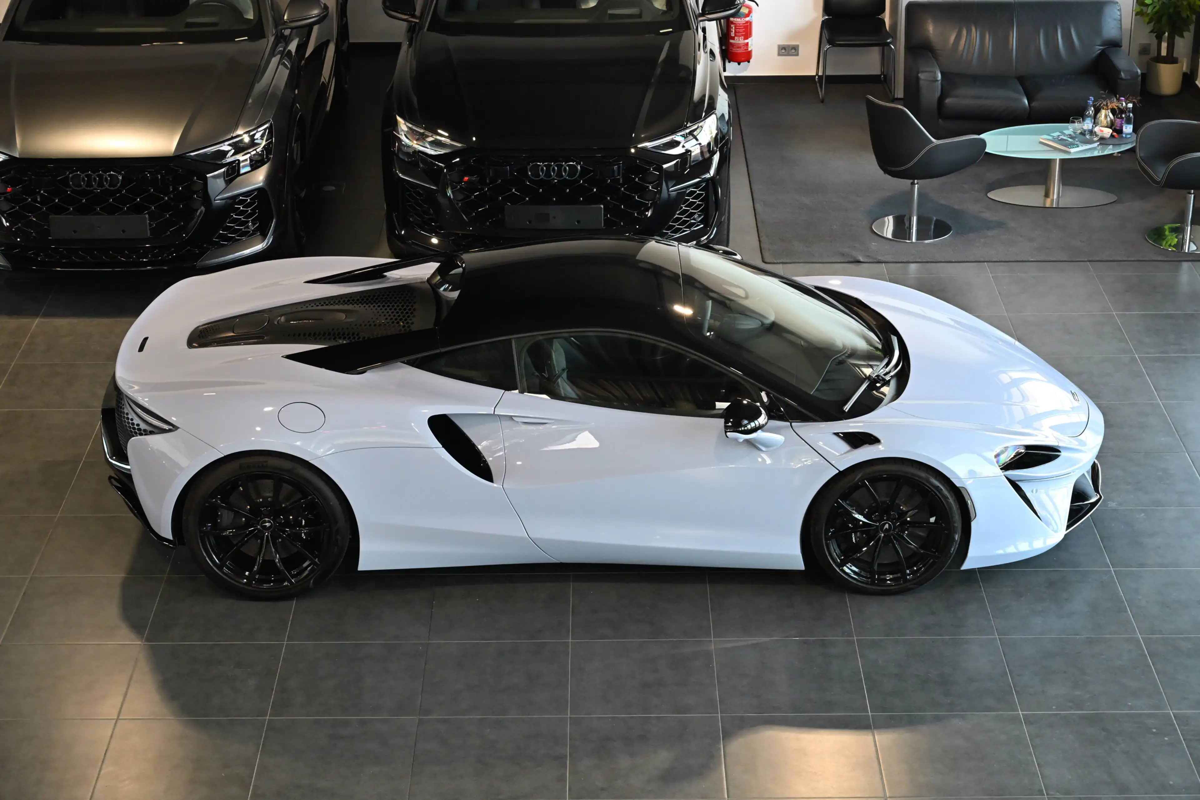 McLaren Artura MSO Ceramic Grey Tech Lux Technology Pack — photo 10