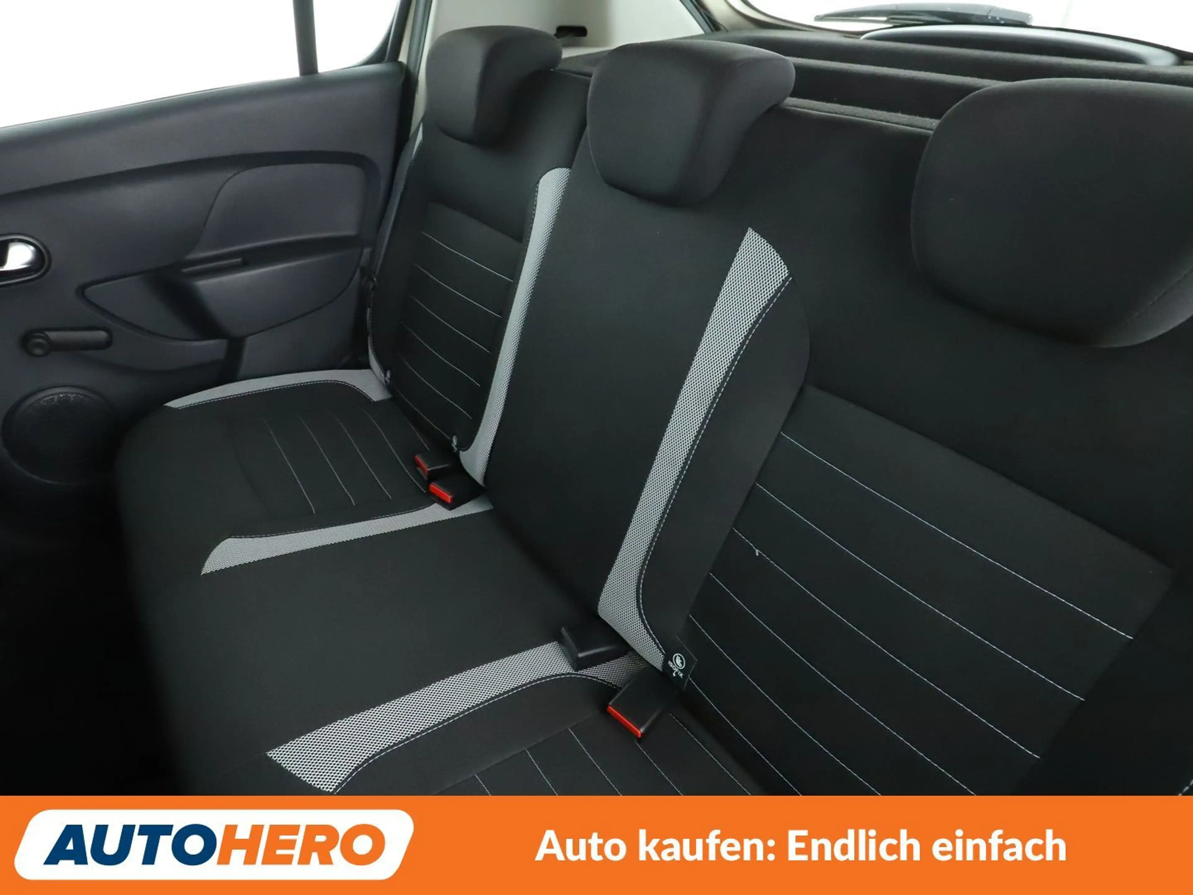 Dacia Sandero 0.9 TCe Stepway Prestige *NAVI*TEMPO*PDC* — photo 14