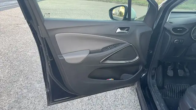 Opel Crossland X view 7