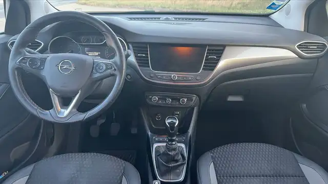 Opel Crossland X view 11