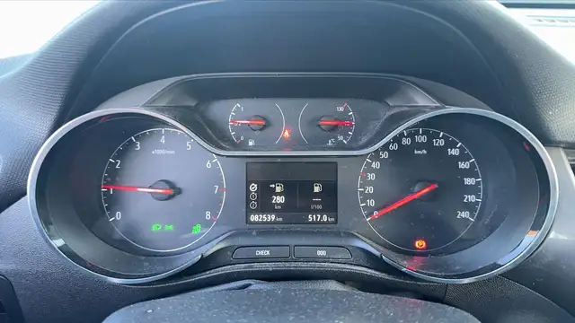 Opel Crossland X view 12