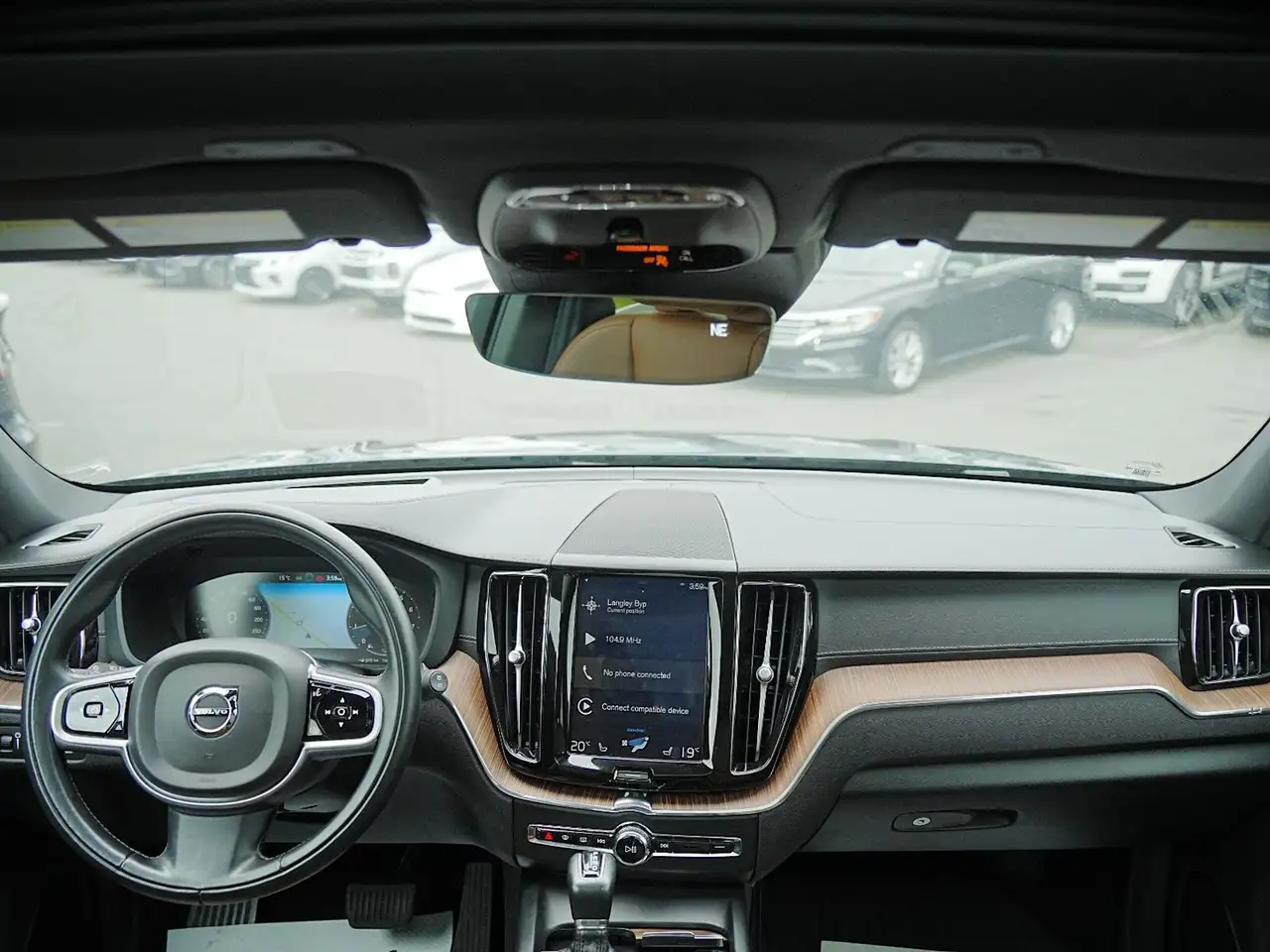 Volvo XC60 снимка Volvo XC60