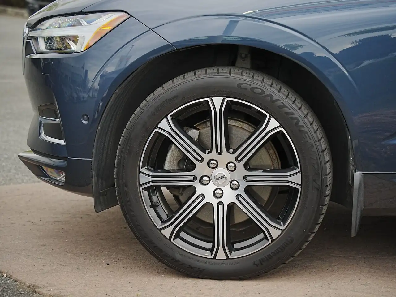 Volvo XC60 снимка Volvo XC60