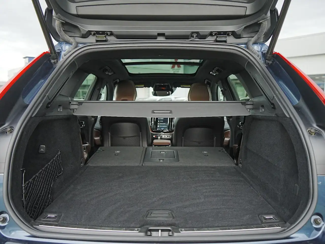 Volvo XC60 снимка Volvo XC60