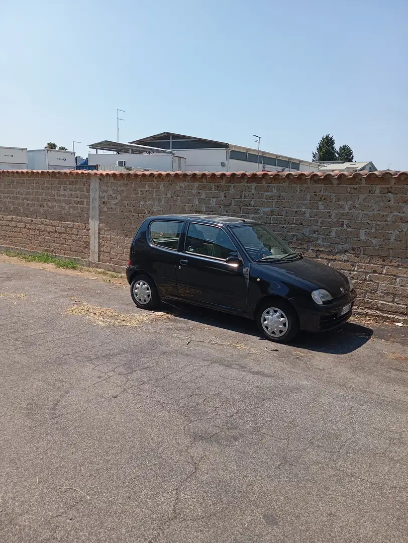 Fiat 600 1.1 Active (class) - 2