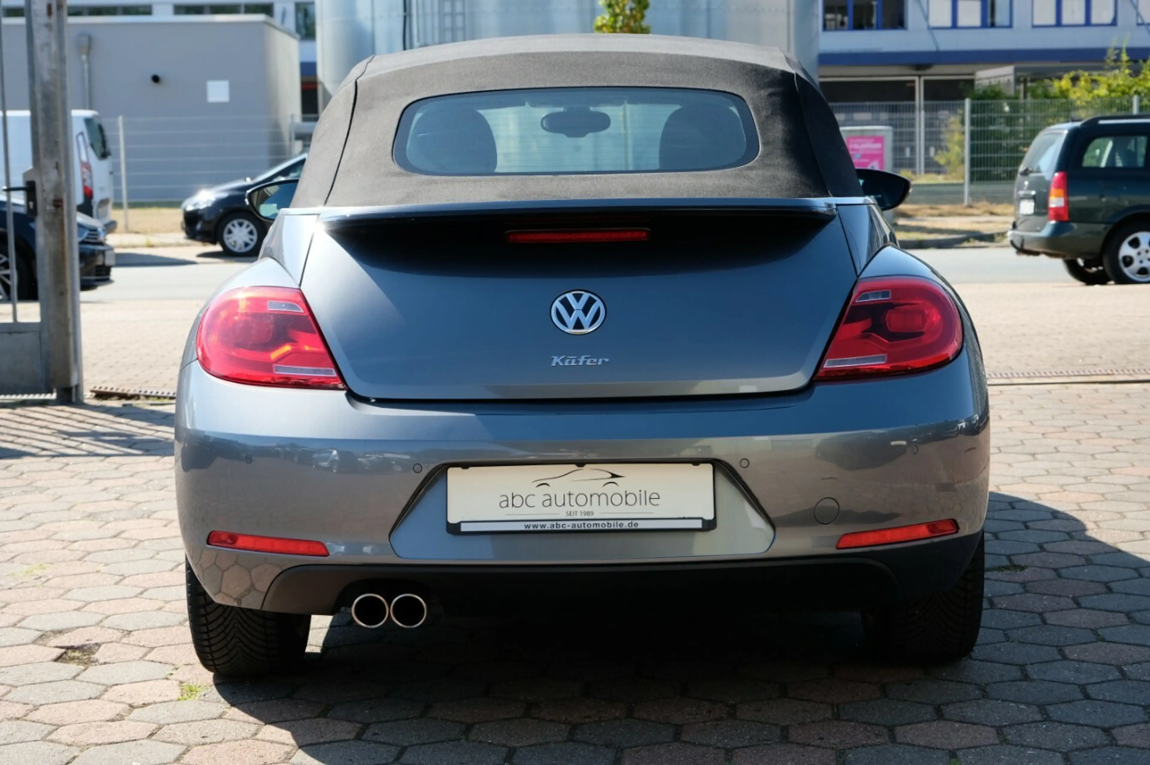 Volkswagen Beetle 1.4 TSi Cabrio 2xPDC Fender Sound — photo 7