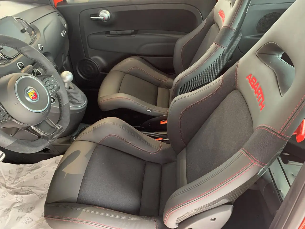 Abarth 695 2024
