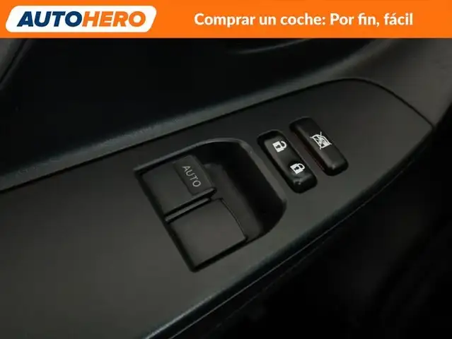 Toyota Yaris view 26