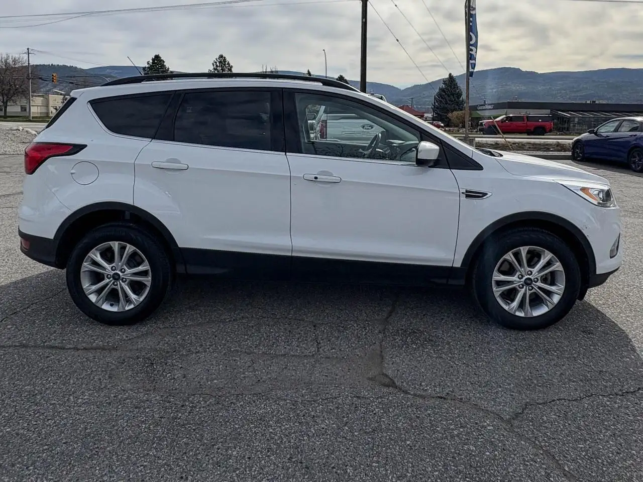 Ford Escape снимка Ford Escape