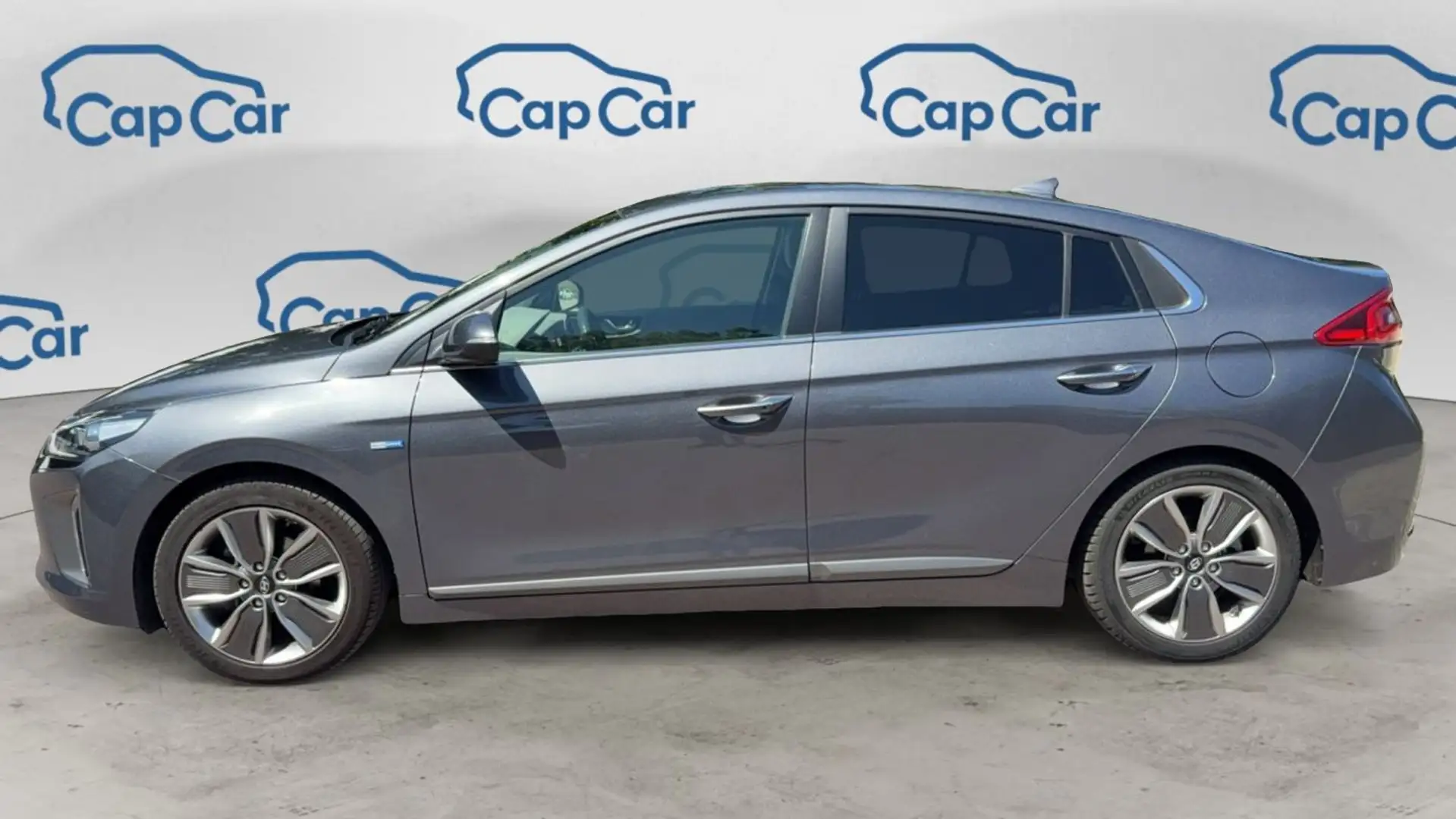 Hyundai IONIQ 1.6 GDi 141 Hybrid DCT6 Executive - 2