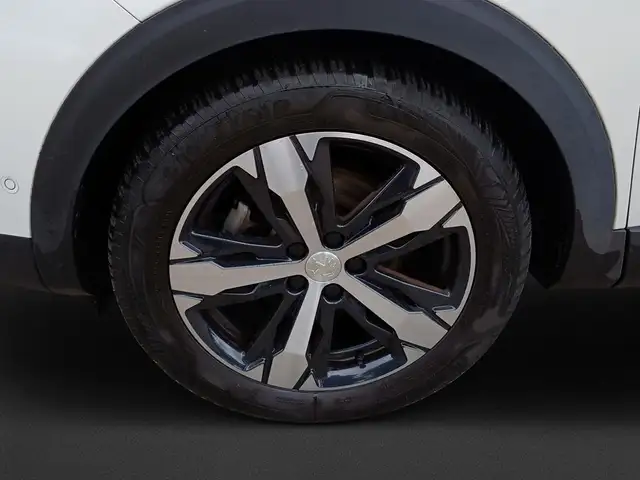 Peugeot 3008 view 8