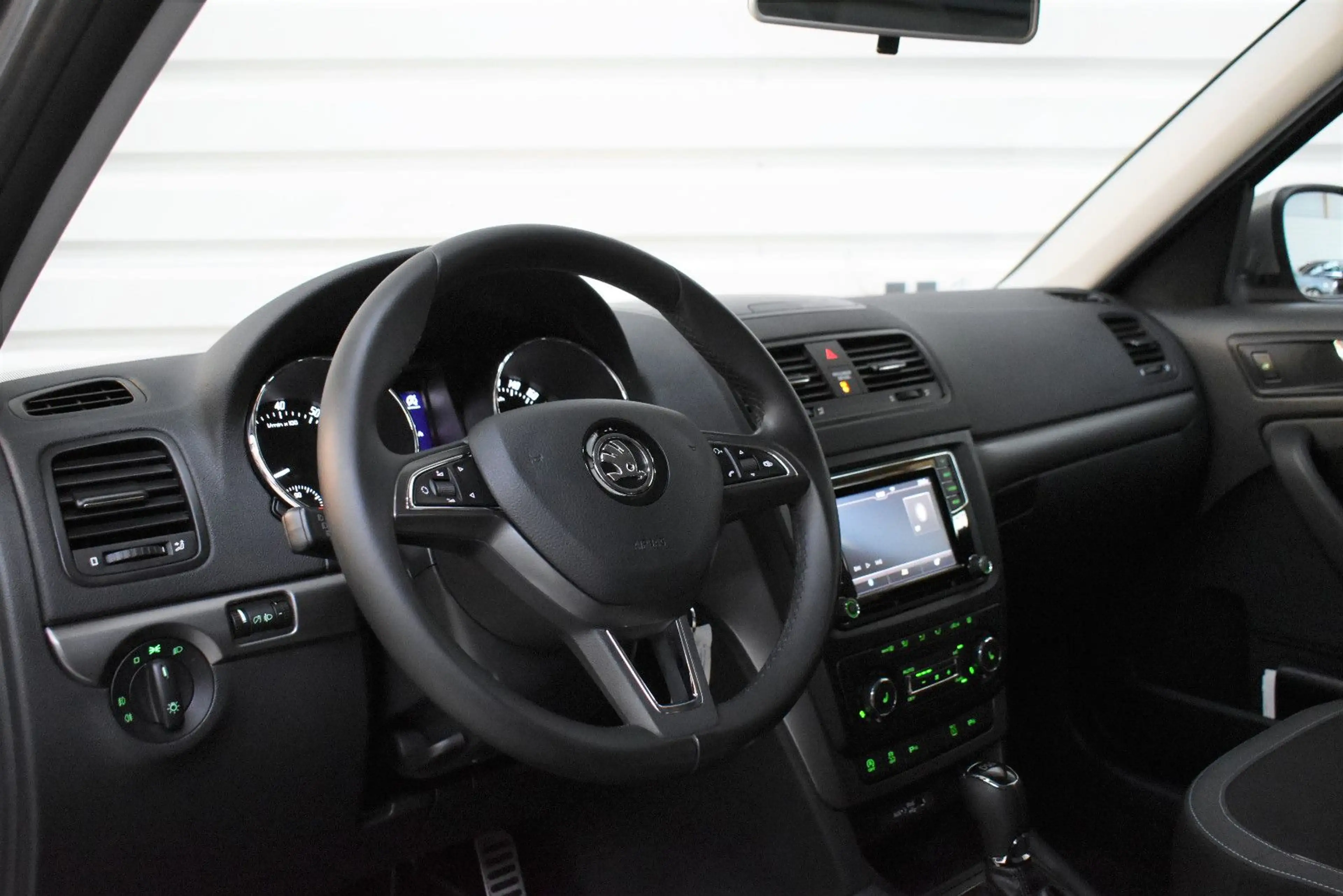 Skoda Yeti Ambition+Automatik+PDC+SHZ+39.800km — photo 7