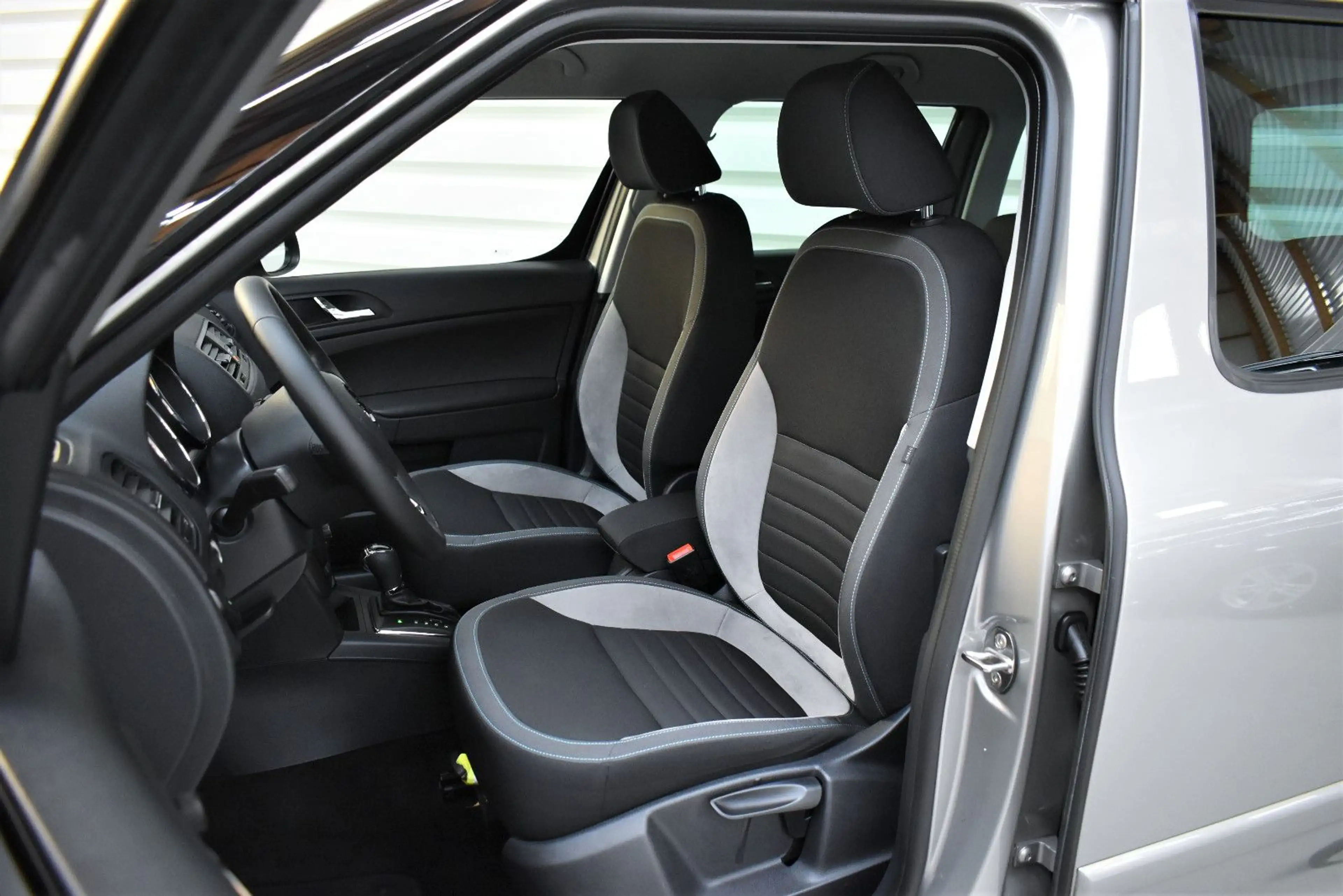 Skoda Yeti Ambition+Automatik+PDC+SHZ+39.800km — photo 8