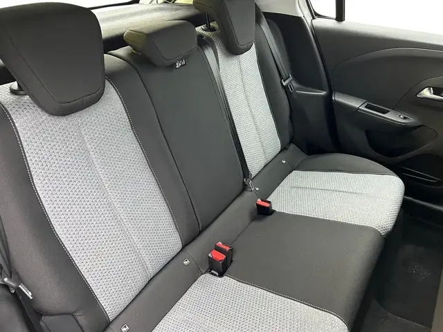 Opel Corsa view 13