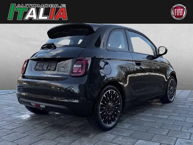 Fiat 500e view 2