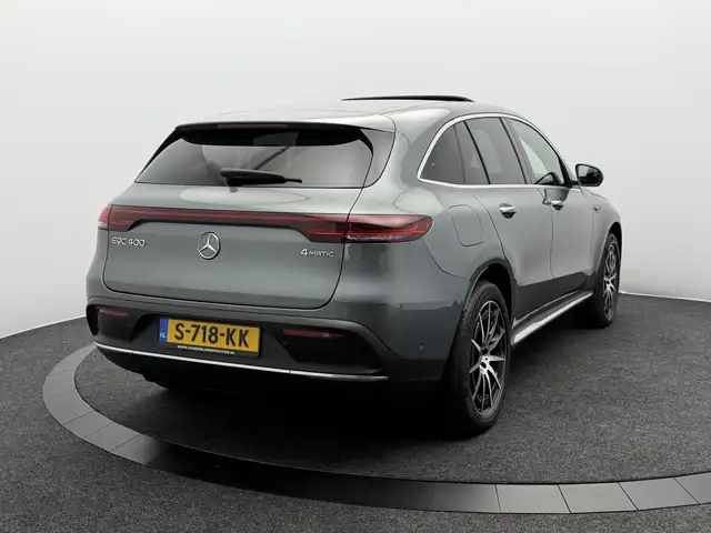 Mercedes-Benz EQC view 5