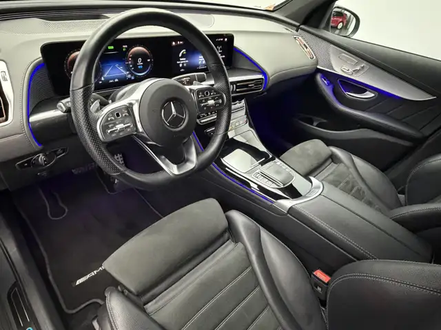 Mercedes-Benz EQC view 9