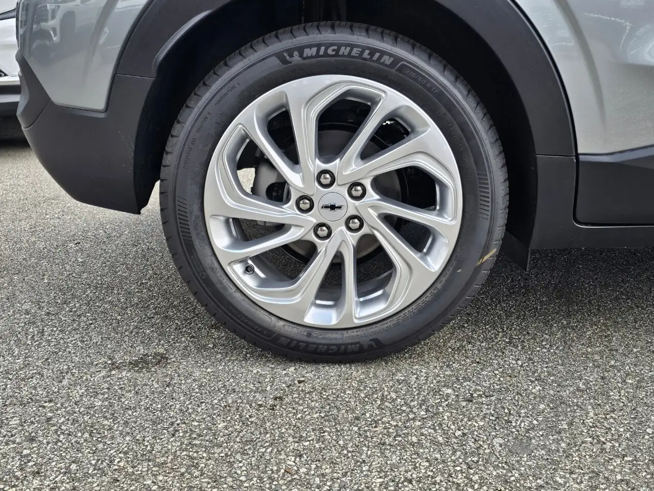 Chevrolet Bolt снимка Chevrolet Bolt
