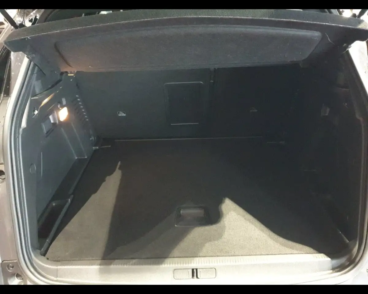 Peugeot 3008 2a serie Hybrid 136 e-DCS 6 GT, миниатюра 6