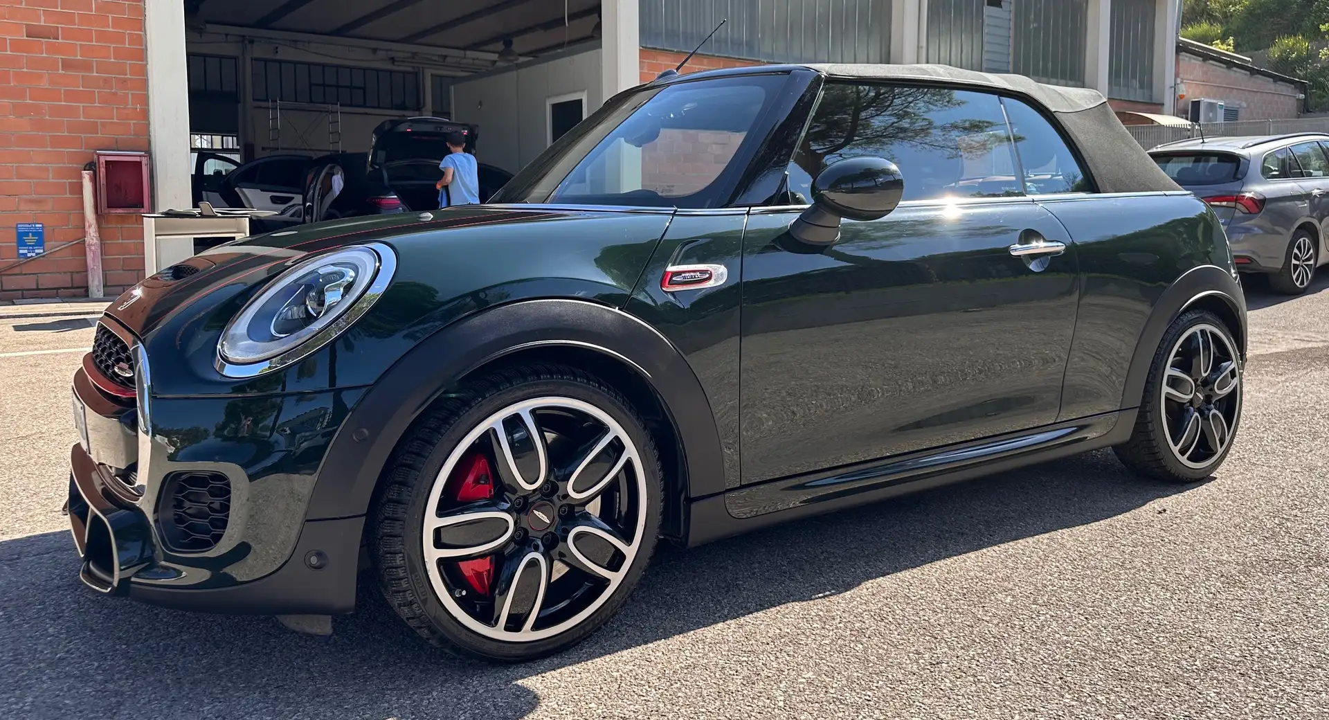MINI John Cooper Works Cabrio Mini IV F57 2016 Cabrio 2.0 Hype auto Verde - 2