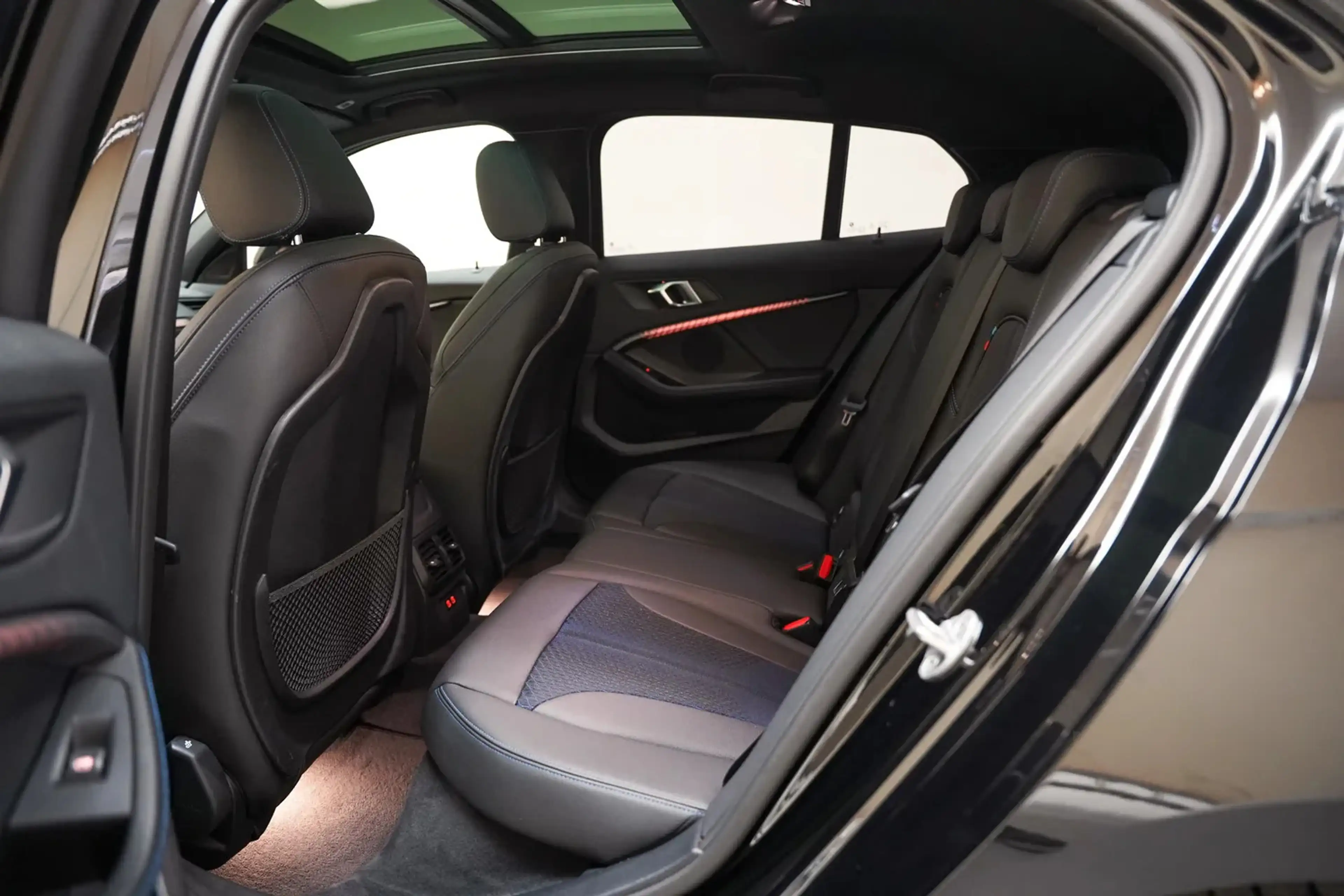 BMW 118 1-serie 118i M Sport Aut. [ Panorama Live-cockpit — photo 15
