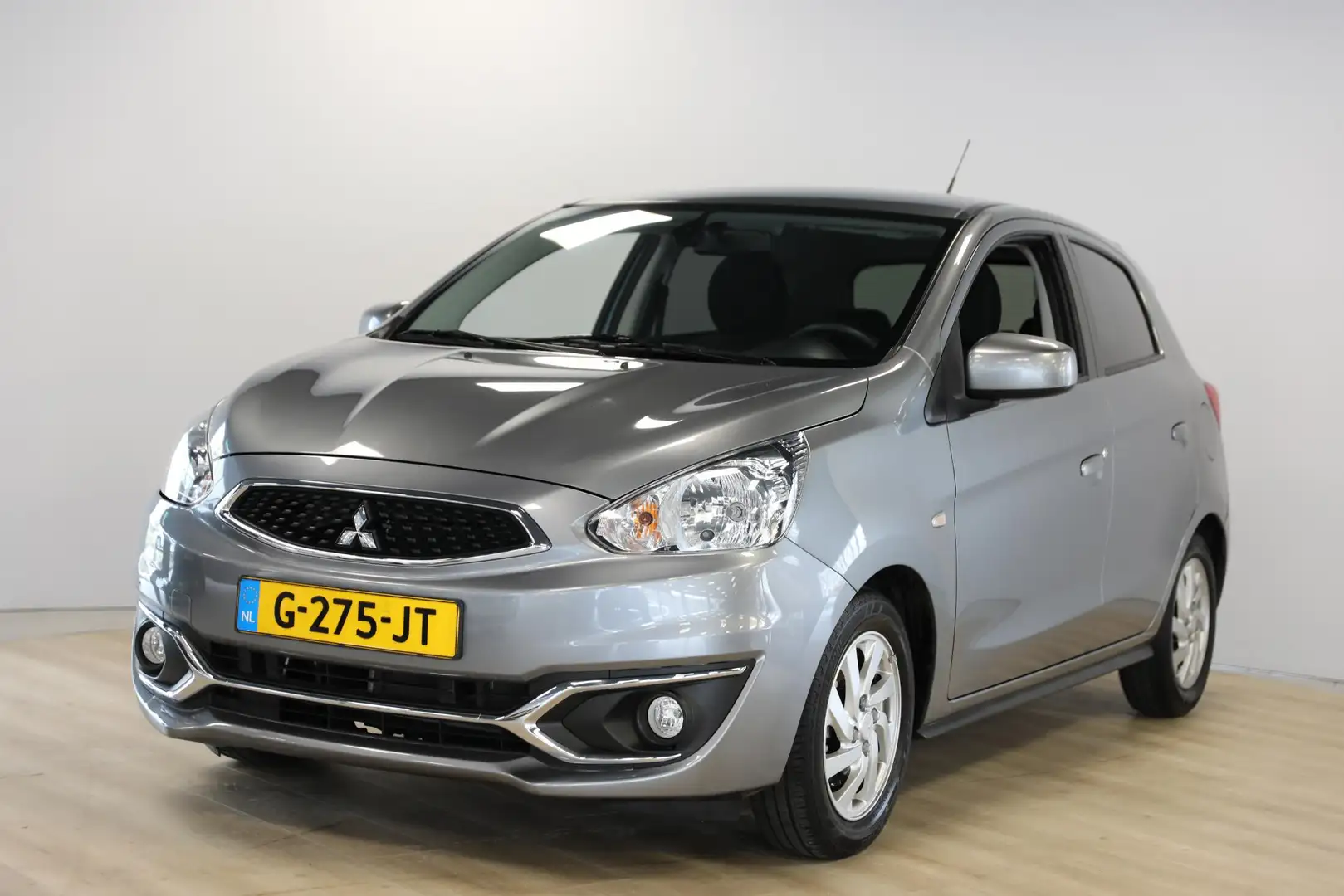 Mitsubishi Space Star 1.0 Active | Navi | Airco | Apple Carplay Grau - 1