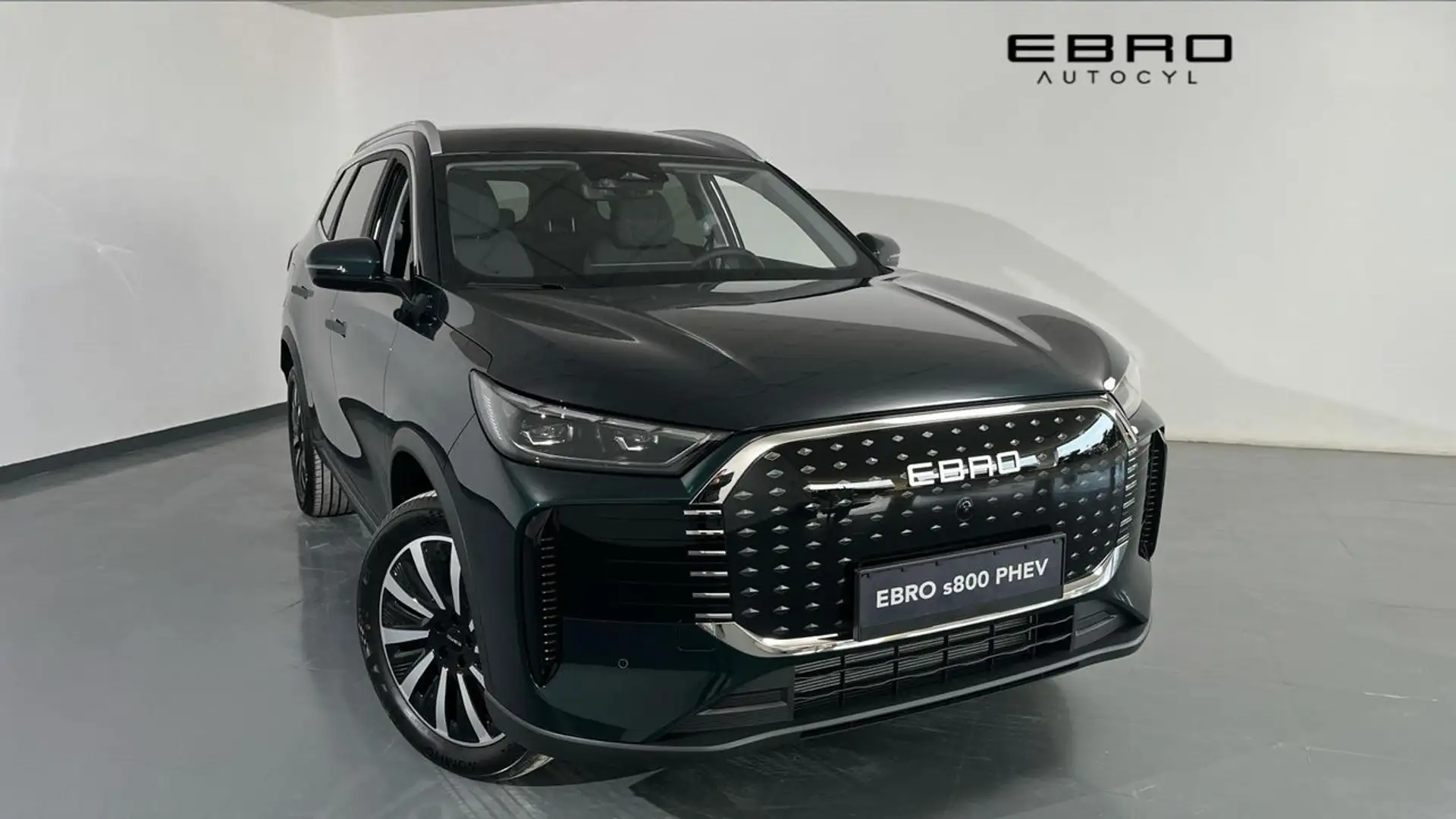 Ebro s800 1.5 TGDI PHEV Premium E-CVT Grün - 1