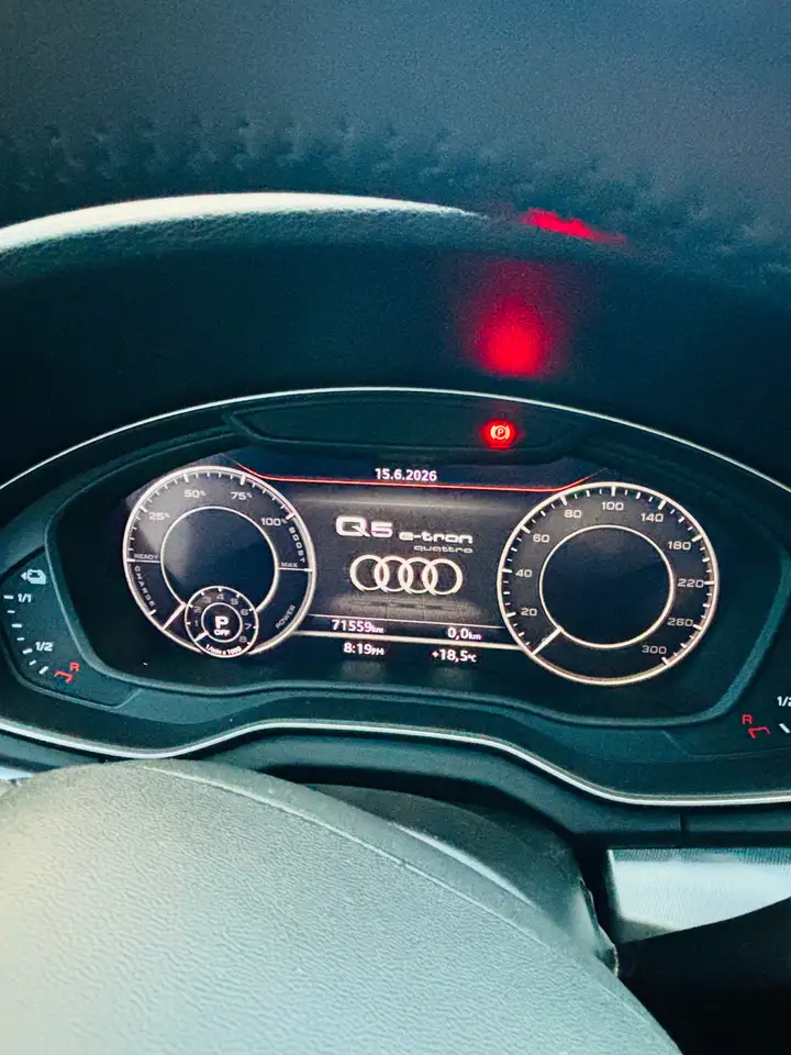 Audi Q5 photo Audi Q5