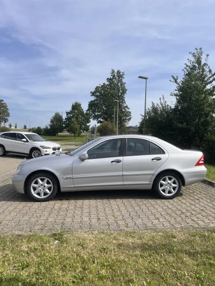 Mercedes-Benz C 180 Elegance, foto 3