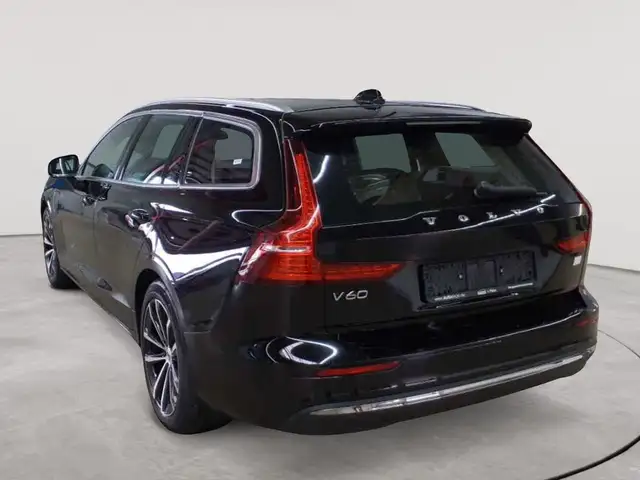 Volvo V60 view 5