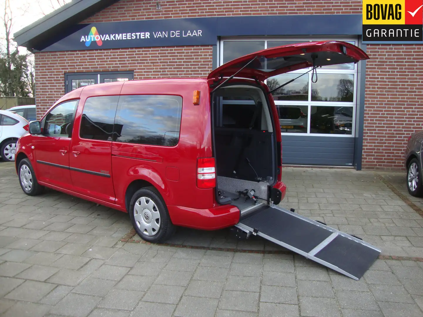 Volkswagen Caddy Maxi 1.2 TSI Trendline Rolstoel / Invalide , 5 per Rouge - 1