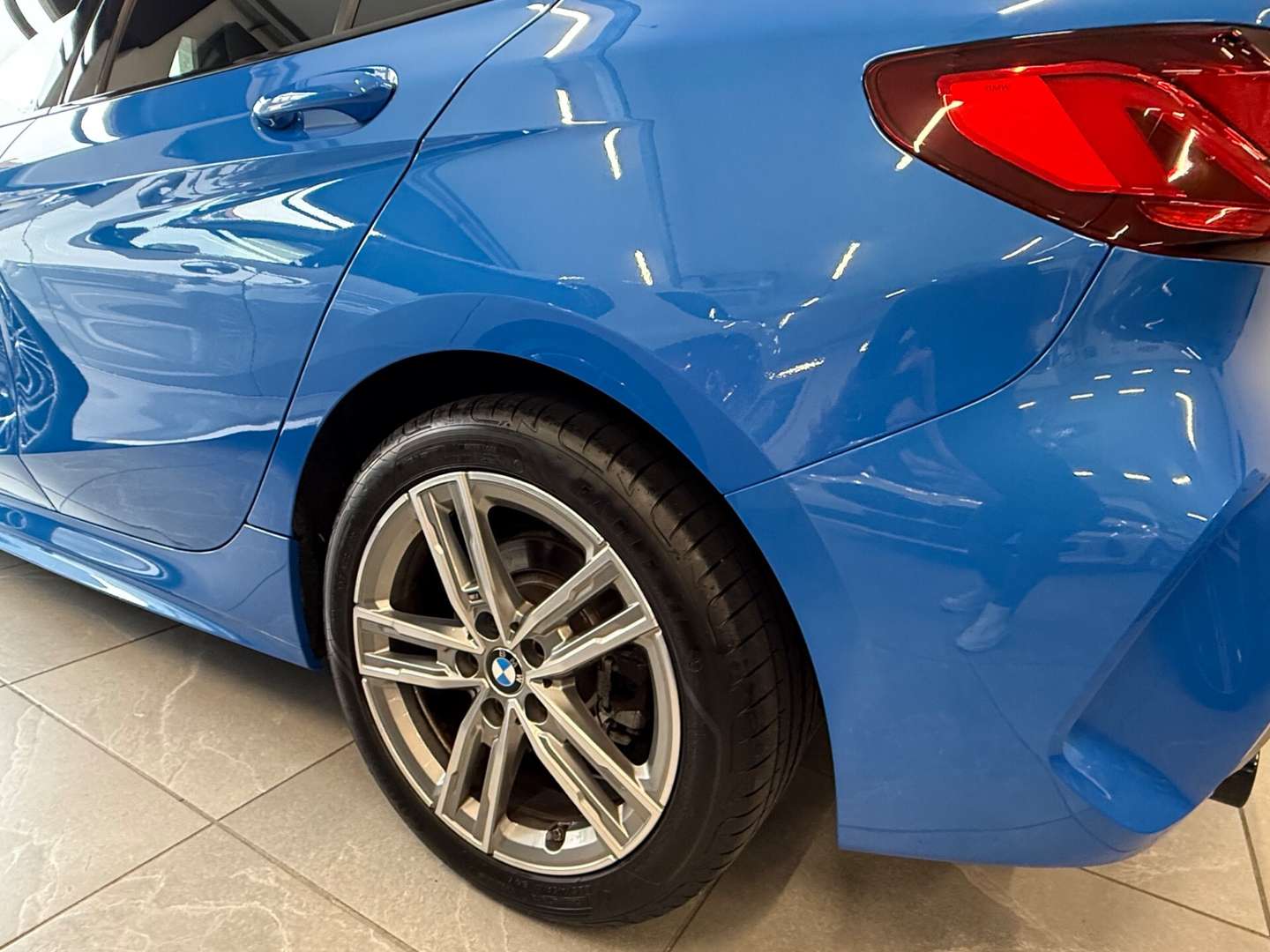 BMW 118 M Sport 118i - - Joinsteer - #4