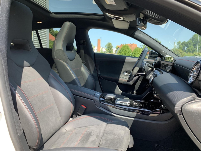 Mercedes-Benz CLA 35 AMG CLA35 AMG ShootingBrake Pano+Multibeam+Burmester — photo 14