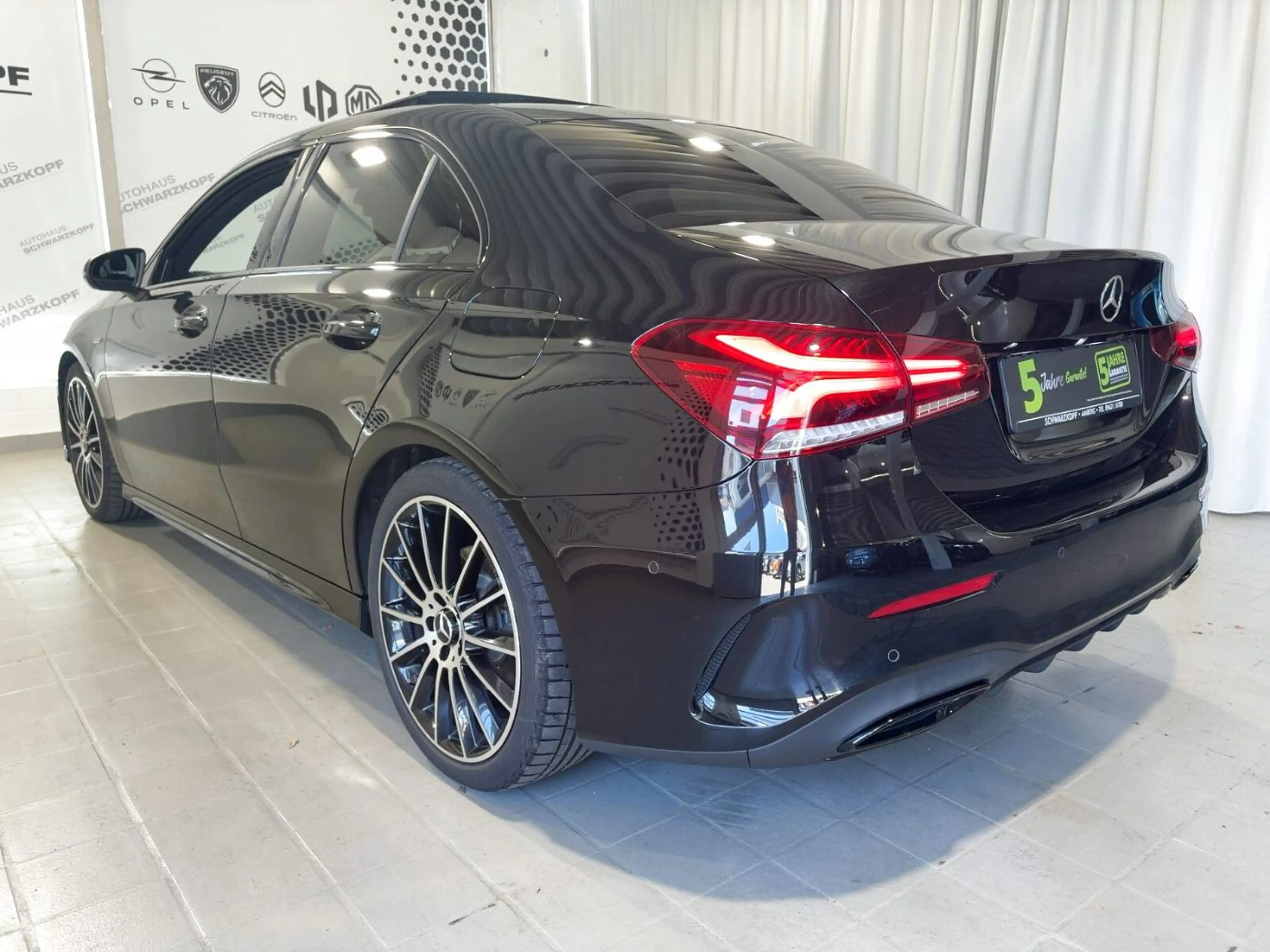 Mercedes-Benz A 250 Sitzheizung+Temopmat+Navi+Rückfahrkamera — photo 3