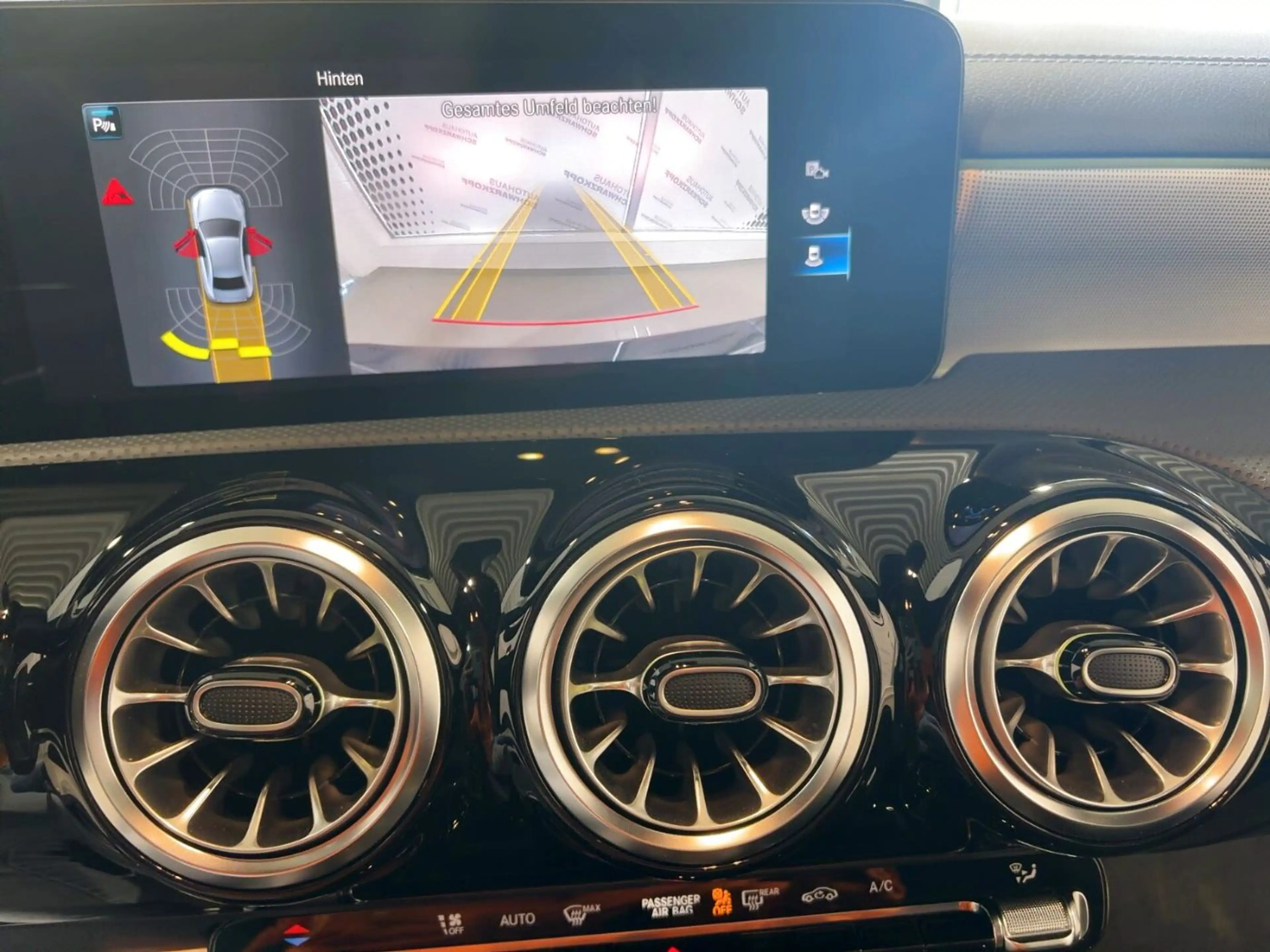 Mercedes-Benz A 250 Sitzheizung+Temopmat+Navi+Rückfahrkamera — photo 13