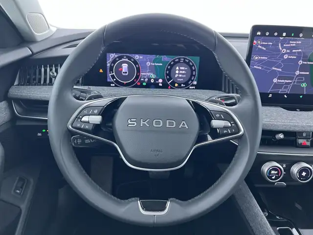 Skoda Superb view 12