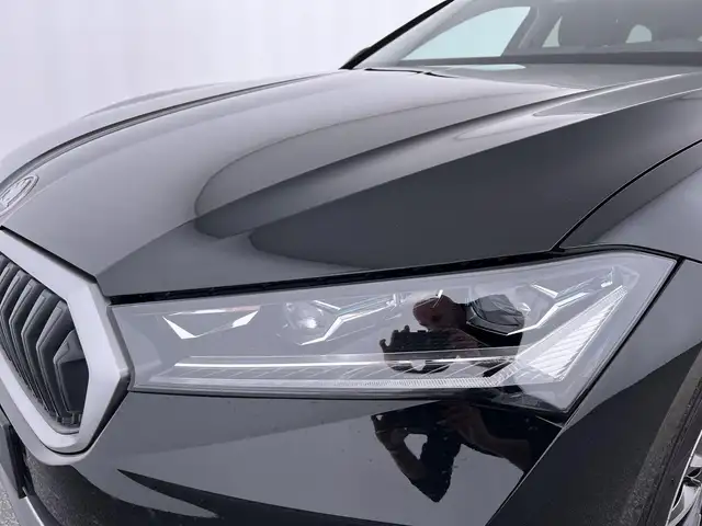 Skoda Superb view 6