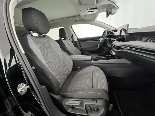 Skoda Superb view 10