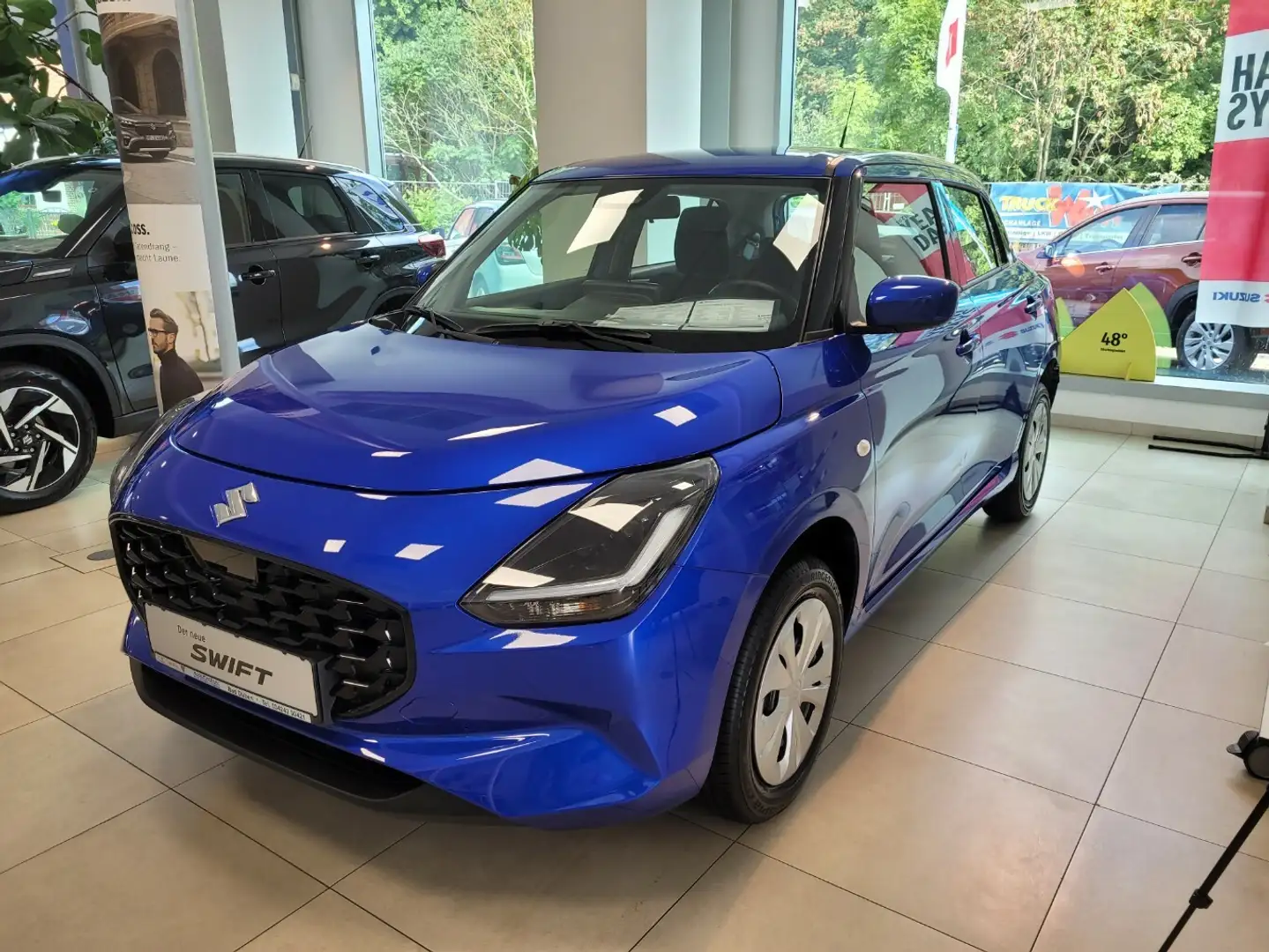 Suzuki Swift Club Hybrid Allgrip Blau - 1