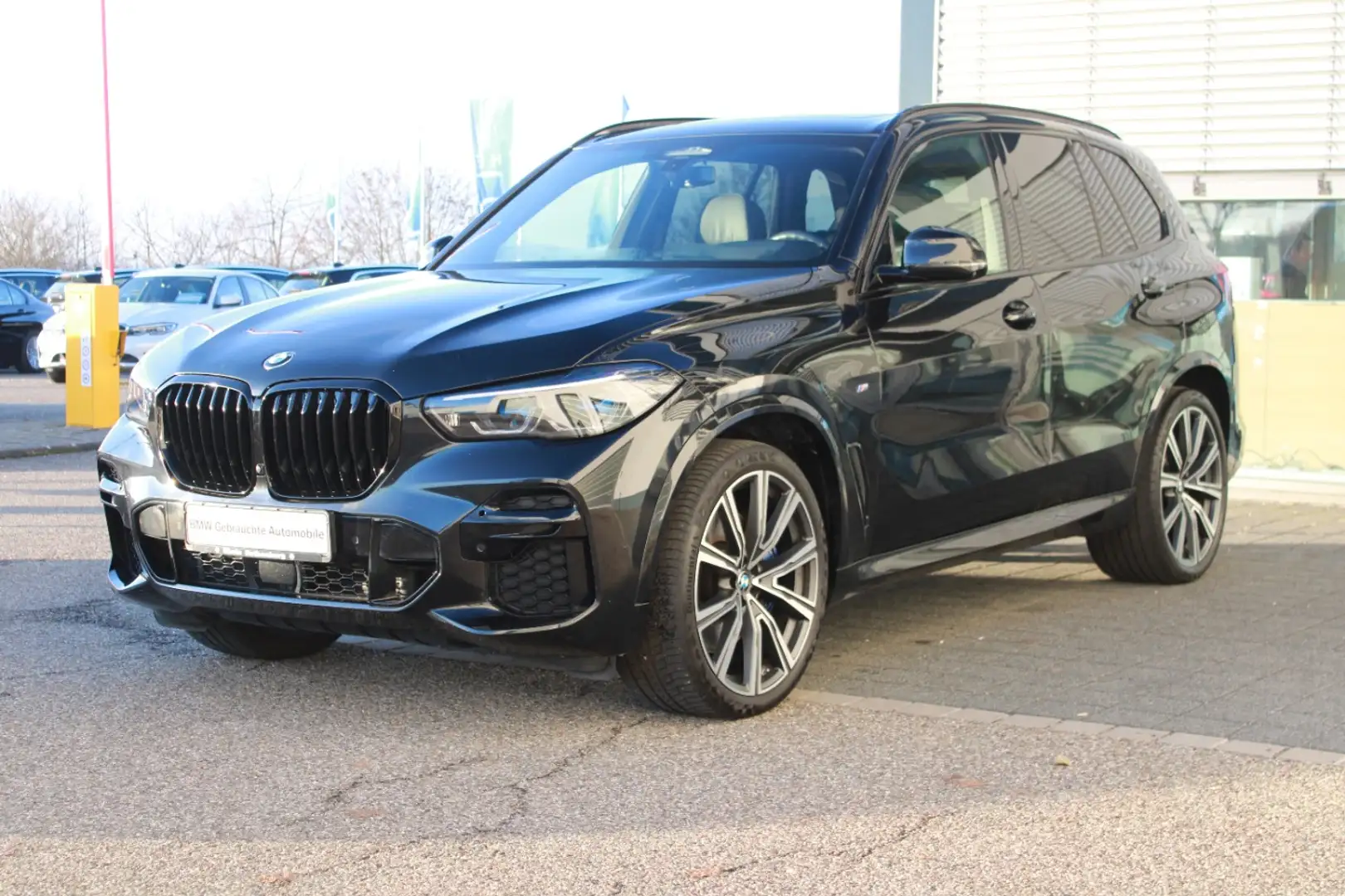 BMW 220 X5 xDrive40d M Sport PanoSky Bowers Laser 360 Schwarz - 1