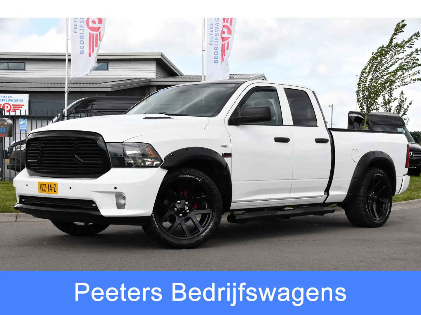 Dodge RAM 1500 5.7 V8 4x4 Quad Cab 6'4 Camera, Cruise, 402pk Wit - 1