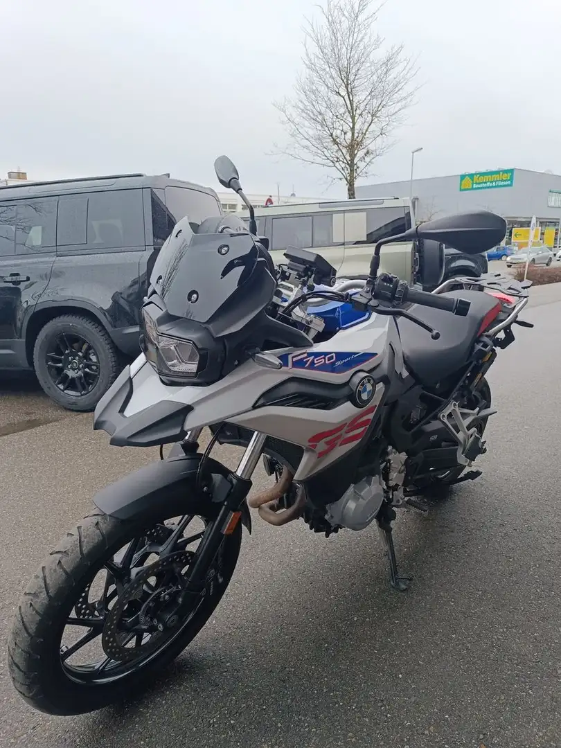 BMW F 750 GS mit Werksgarantie bis 2027 alle Pakete Bílá - 2