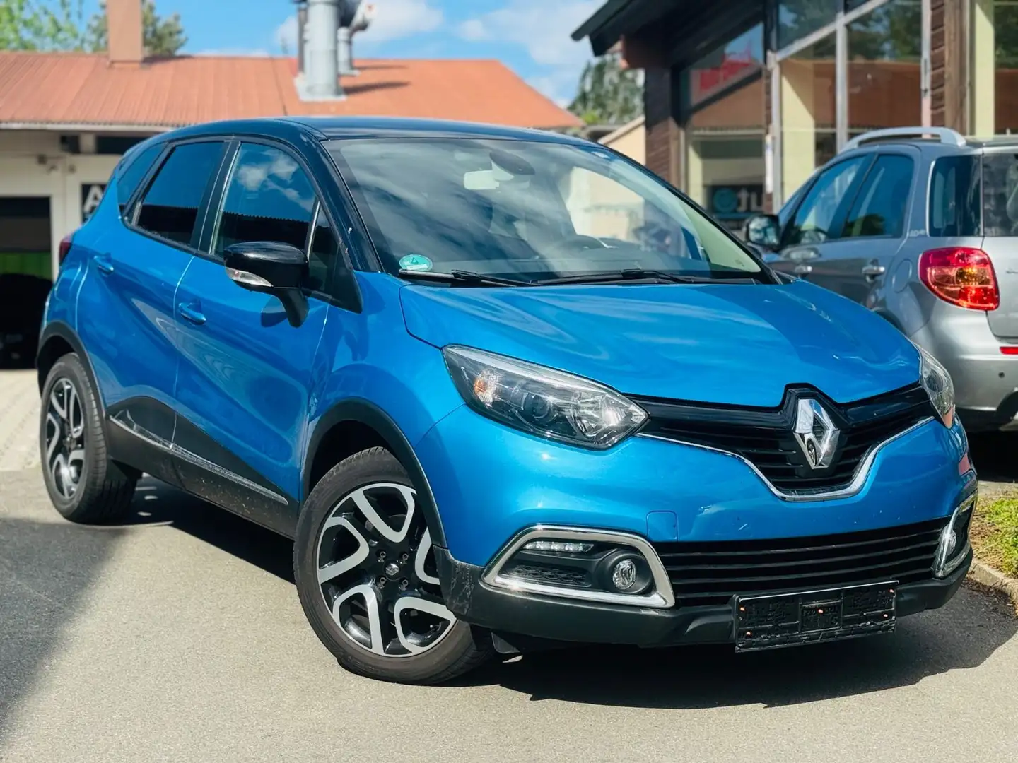 Renault Captur Automatik Blau - 1